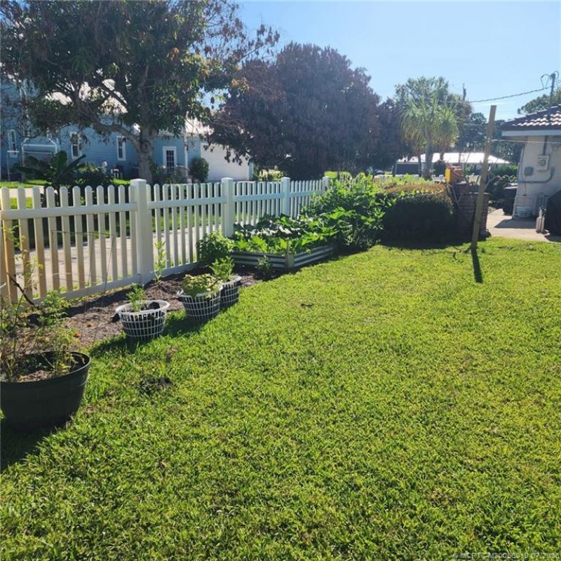 6101 Palmetto Drive , Fort Pierce, FL 34982 Photo