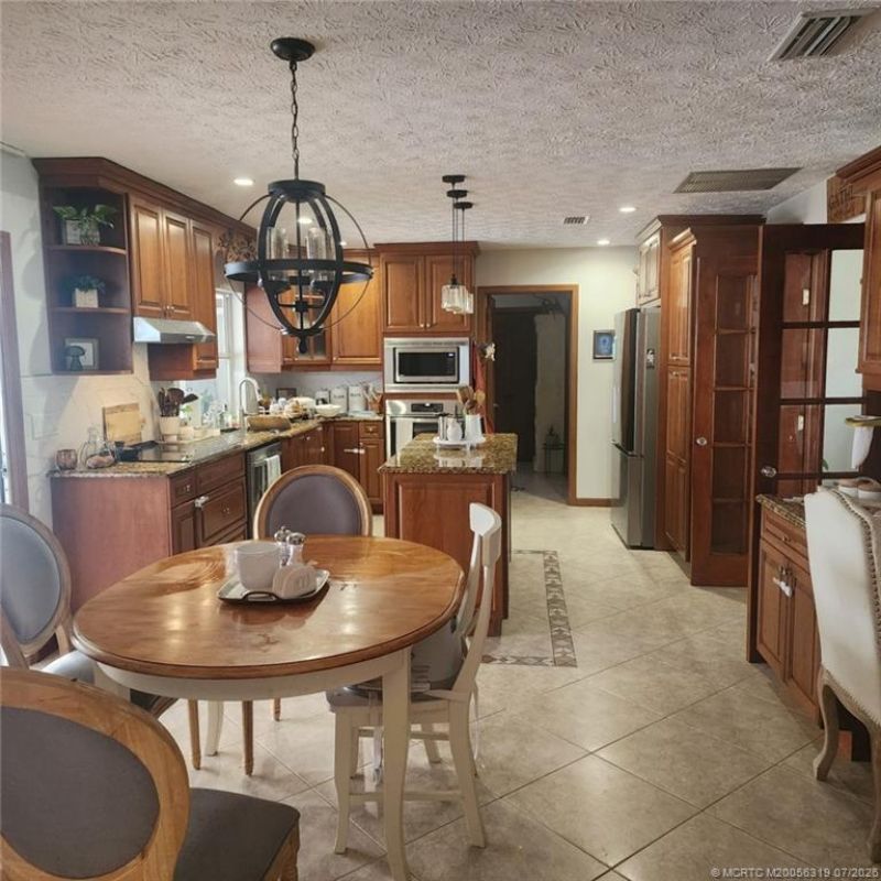 6101 Palmetto Drive , Fort Pierce, FL 34982 Photo