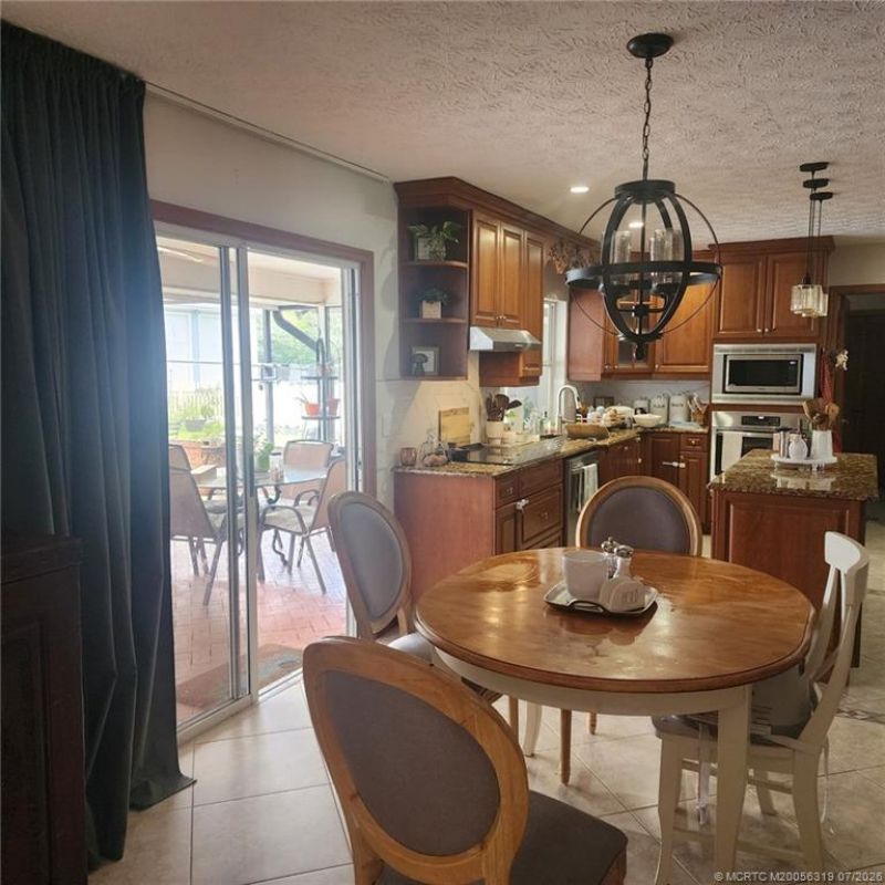 6101 Palmetto Drive , Fort Pierce, FL 34982 Photo