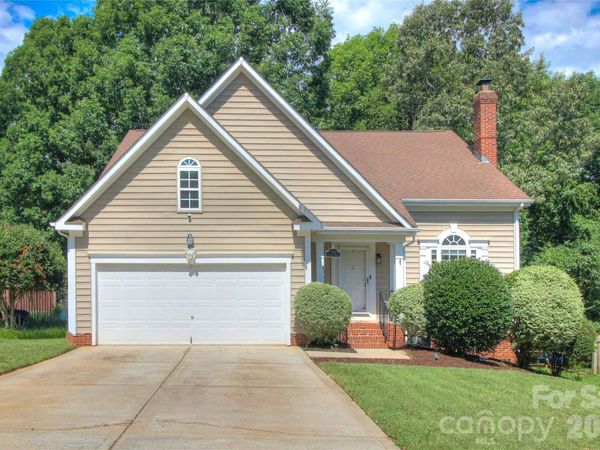 7800 Kingston Drive , Waxhaw, NC 28173