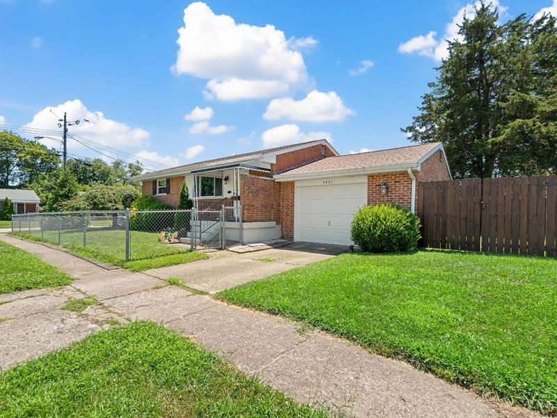 4801 Narcissus Court, Cincinnati, OH 45238 Photo 3