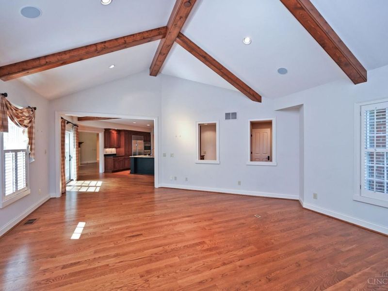 8100 Chinquapin Lane, Cincinnati, OH 45243 Photo 22