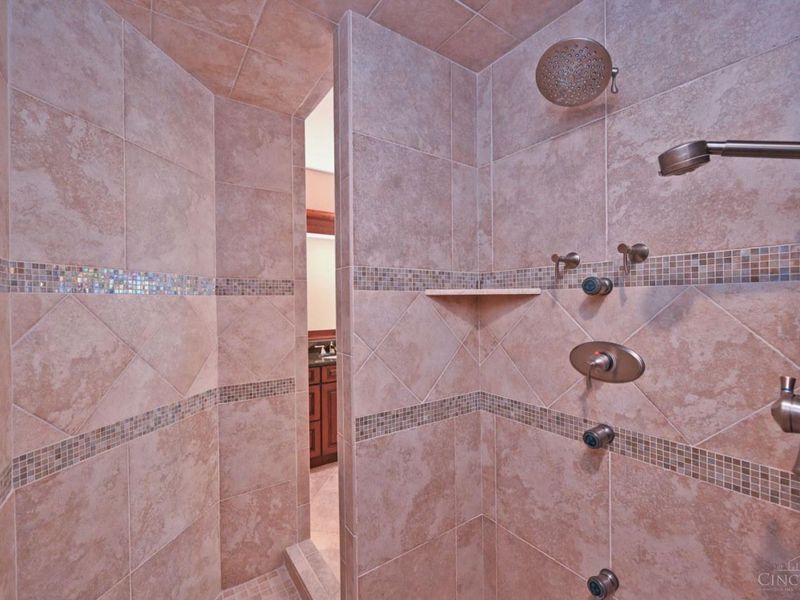 8100 Chinquapin Lane, Indian Hill, OH 45243 Photo 33