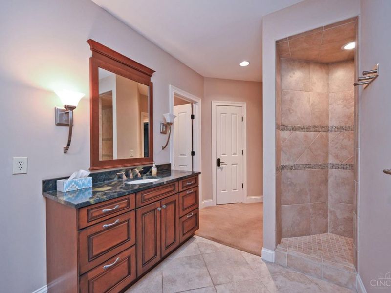 8100 Chinquapin Lane, Cincinnati, OH 45243 Photo 33