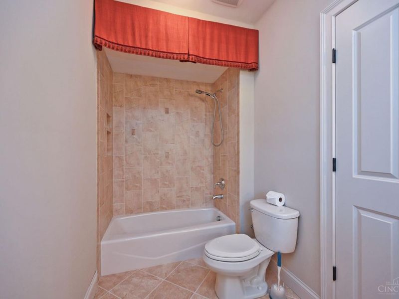 8100 Chinquapin Lane, Cincinnati, OH 45243 Photo 45