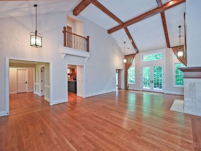 8100 Chinquapin Lane, Cincinnati, OH 45243 Photo 6