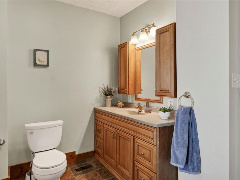 1788 Hidy Road NW, Jeffersonville, OH 43128 Photo 21