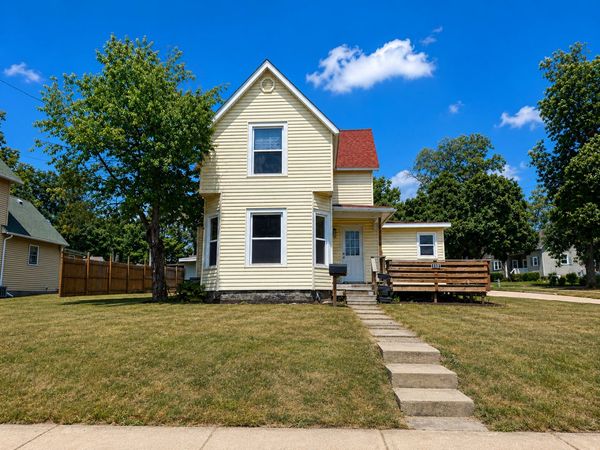 408 Lawrence Avenue, Marseilles, IL 61341