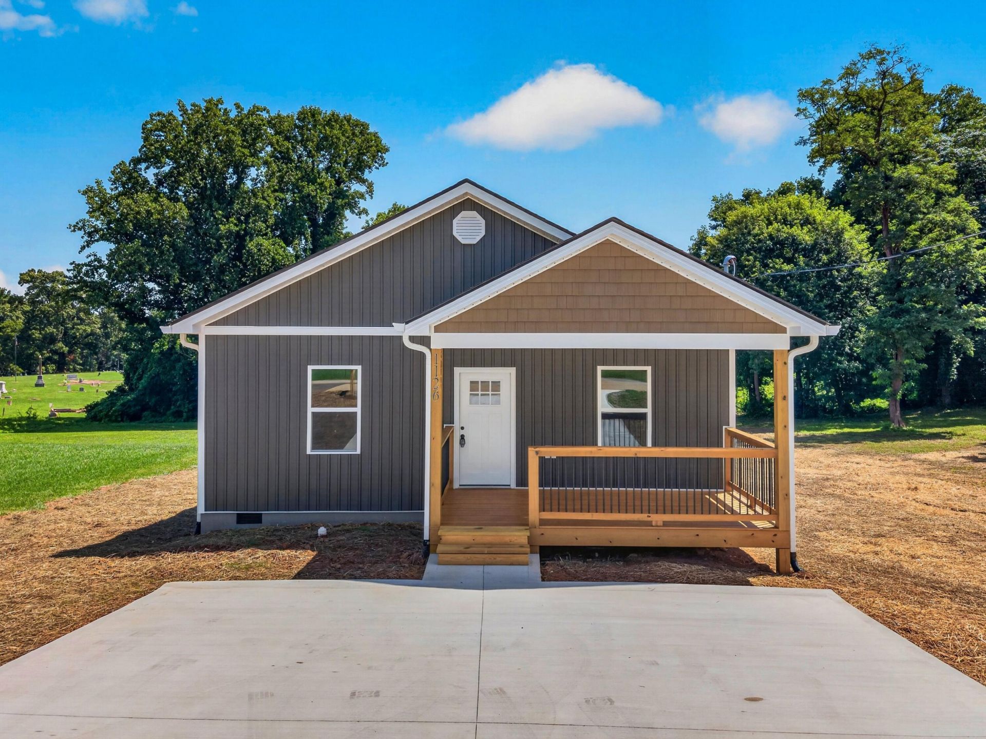 1126 N Church Street, Morristown, TN 37814 Main Photo
