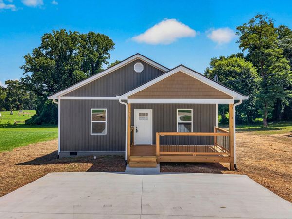 1126 N Church Street, Morristown, TN 37814