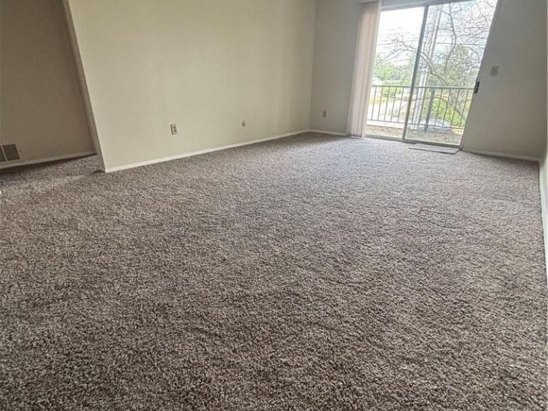 4527 Wilmington Pike, Unit 4, Kettering, OH 45440 Photo 2