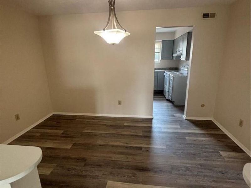 4527 Wilmington Pike, Unit 4, Kettering, OH 45440 Photo 3