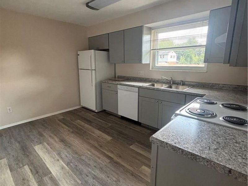 4527 Wilmington Pike, Unit 4, Kettering, OH 45440 Photo 5