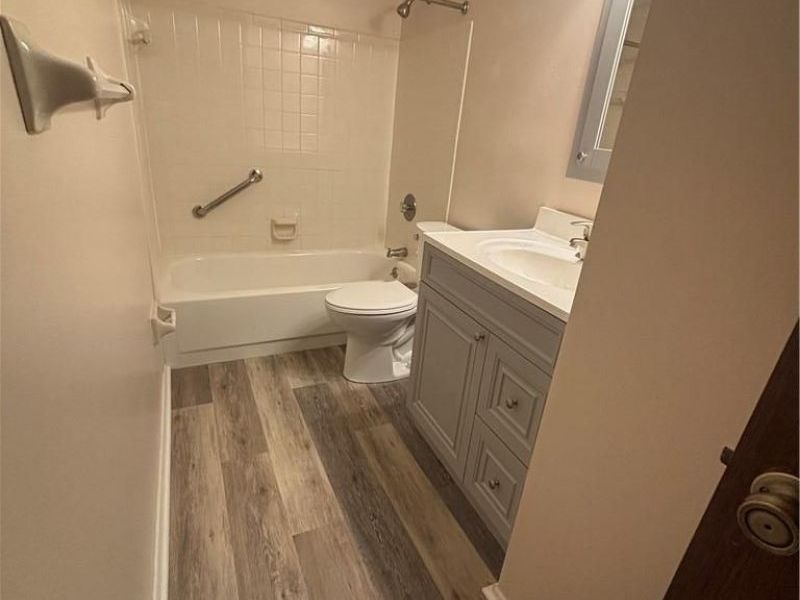 4527 Wilmington Pike, Unit 4, Kettering, OH 45440 Photo 8