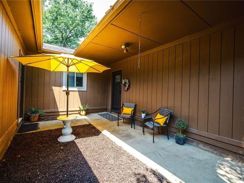 9405 Deardoff Road, Franklin Township, OH 45005 Photo 9