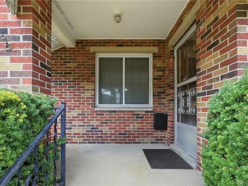 407 Wonderly Avenue, Oakwood, OH 45419 Photo 3