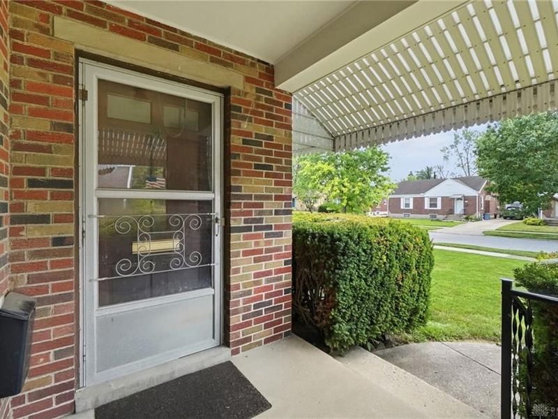 407 Wonderly Avenue, Oakwood, OH 45419 Photo 4