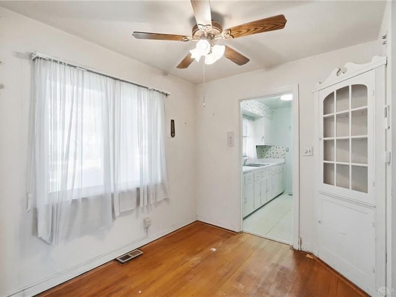 407 Wonderly Avenue, Oakwood, OH 45419 Photo 8