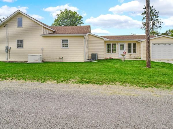17011 14th Road, Plymouth, IN 46563
