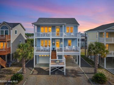 214 Brunswick Avenue W, Holden Beach, NC 28462