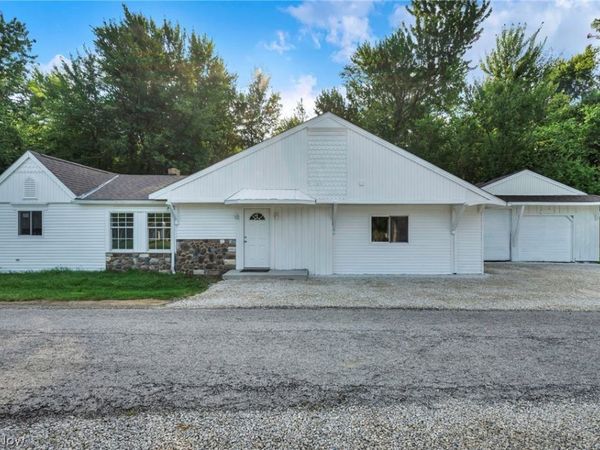 7655 Walnut Drive , Chippewa Lake, OH 44215