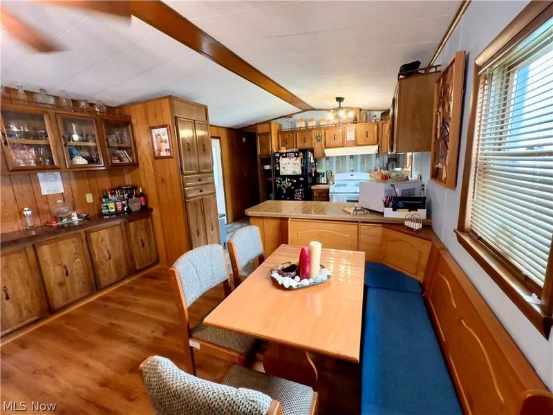 604 Sugar Pines Drive, Warren, OH 44481 Photo 10