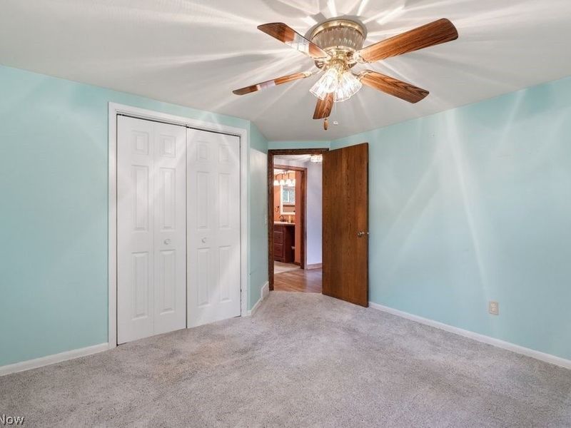 6069 Peach Street NE, Louisville, OH 44641 Photo 15