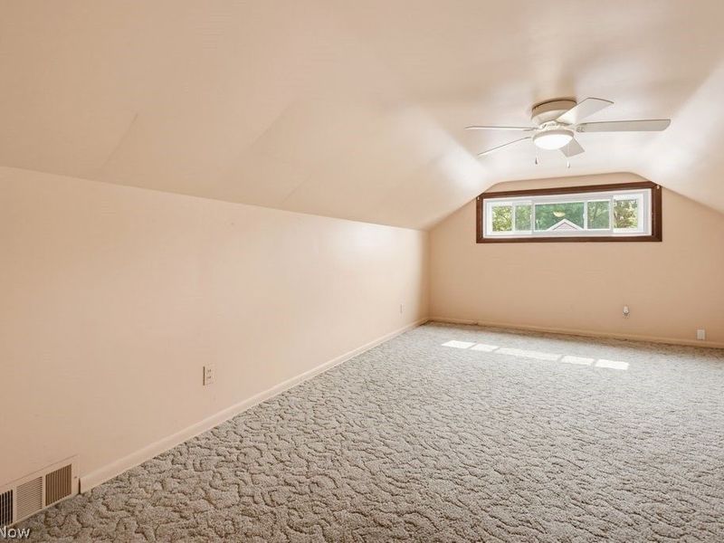 6069 Peach Street NE, Louisville, OH 44641 Photo 32