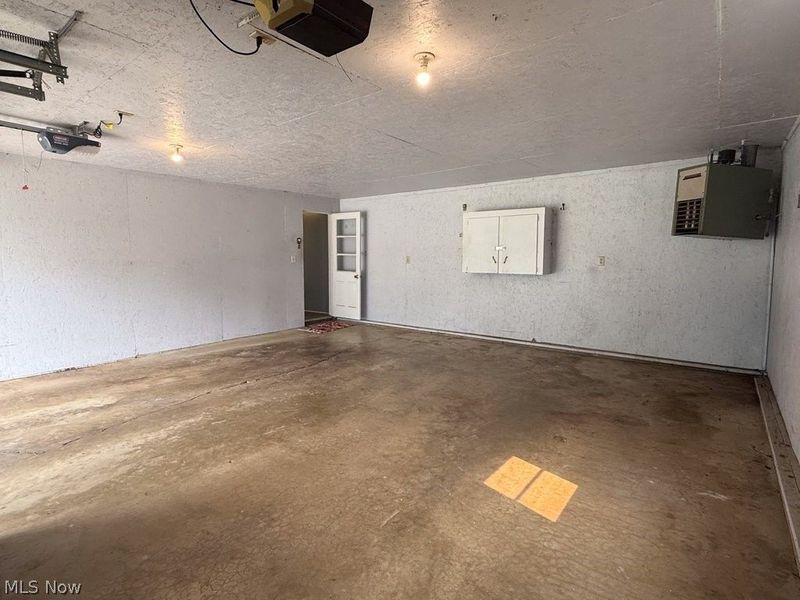 6069 Peach Street NE, Louisville, OH 44641 Photo 40