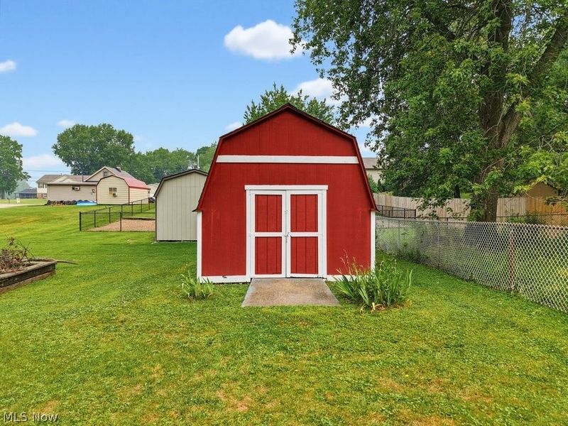 6069 Peach Street NE, Louisville, OH 44641 Photo 47