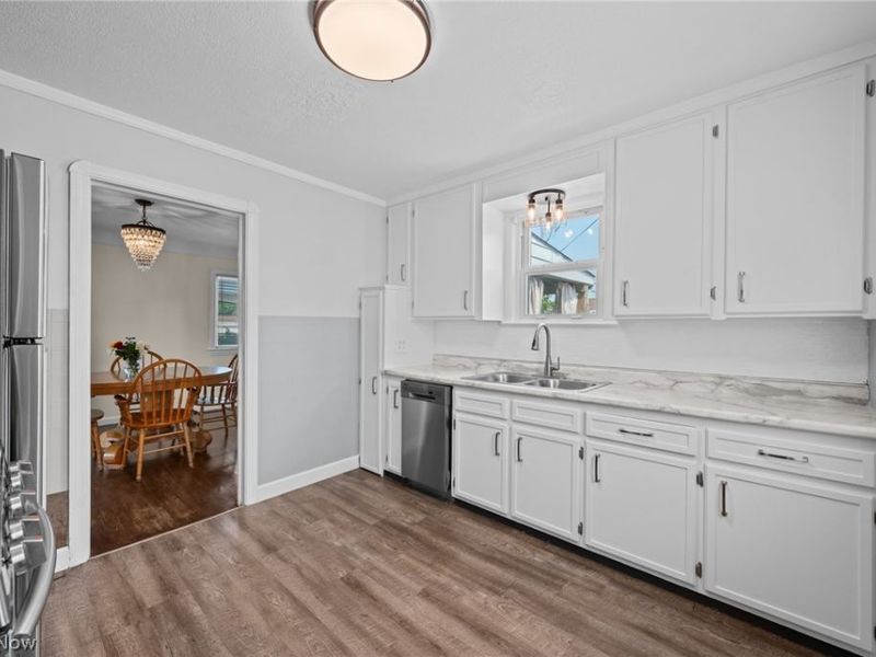3326 Silverdale Avenue, Cleveland, OH 44109 Photo 14