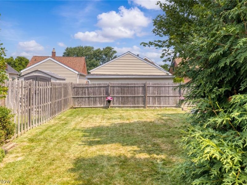 3326 Silverdale Avenue, Cleveland, OH 44109 Photo 34