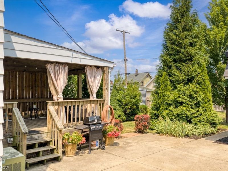 3326 Silverdale Avenue, Cleveland, OH 44109 Photo 4