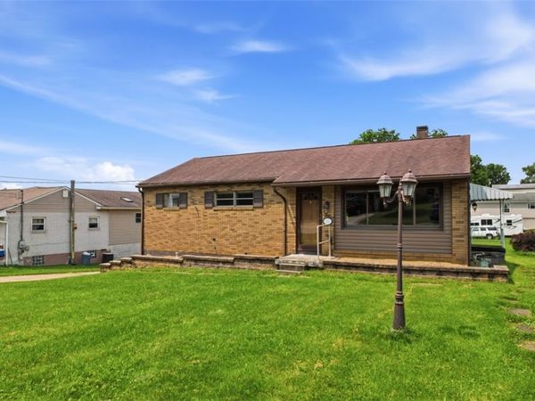 25 Dolly Avenue , Unit 4, Jeannette, PA 15644