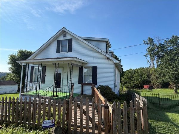 710 Wellington Ave , La Belle, PA 15450
