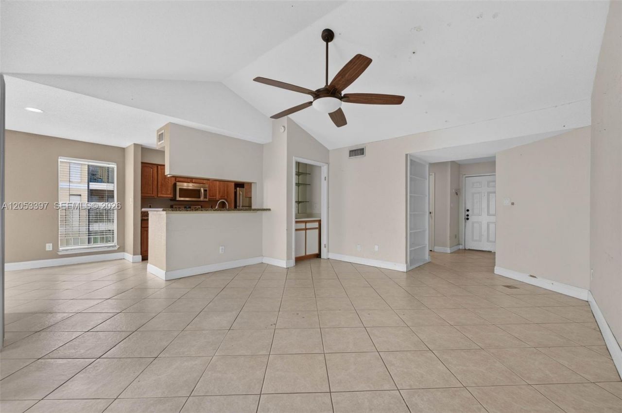 995 Riverside Dr , Unit 120, Coral Springs, FL 33071 Photo