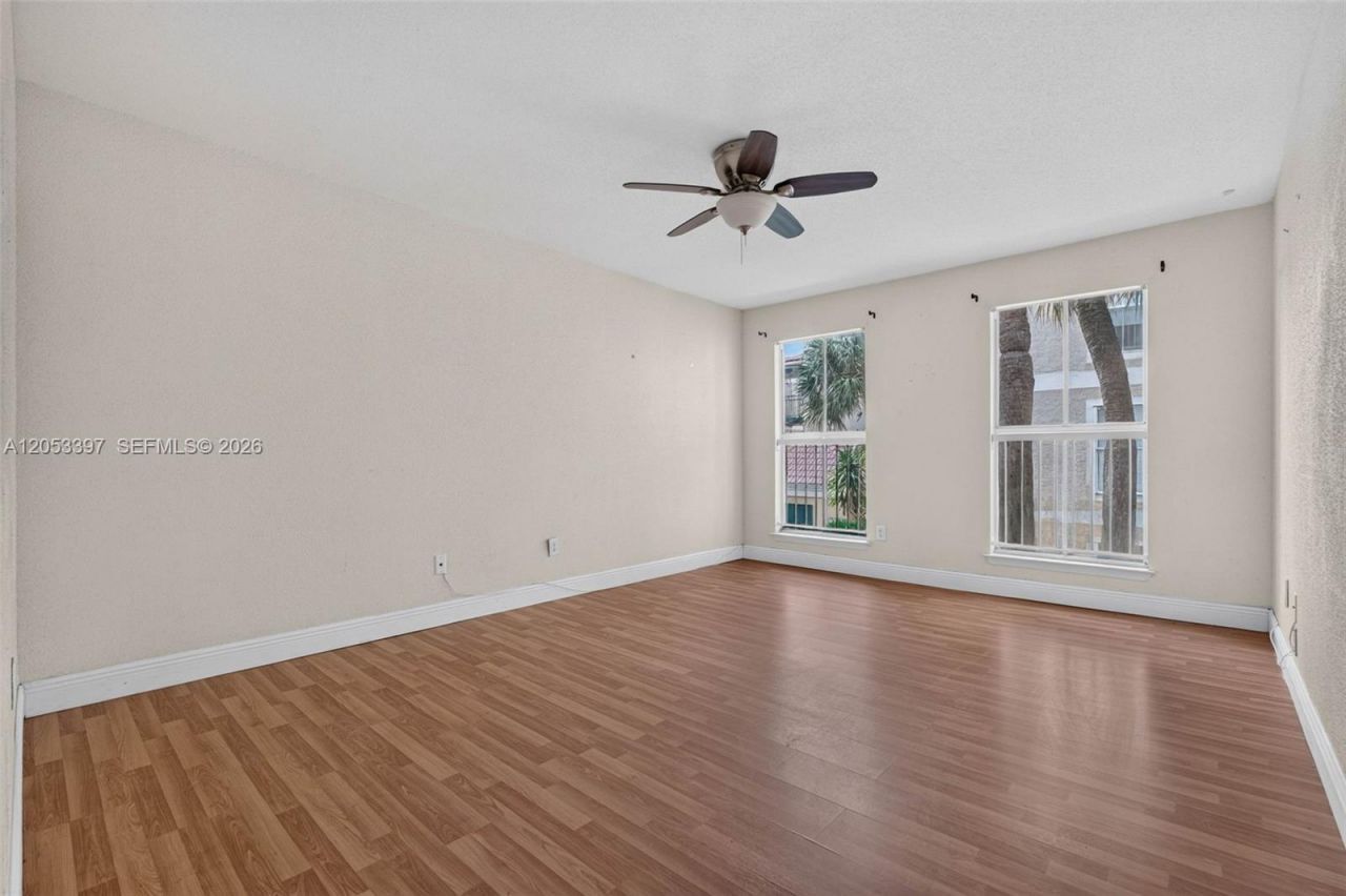995 Riverside Dr , Unit 120, Coral Springs, FL 33071 Photo