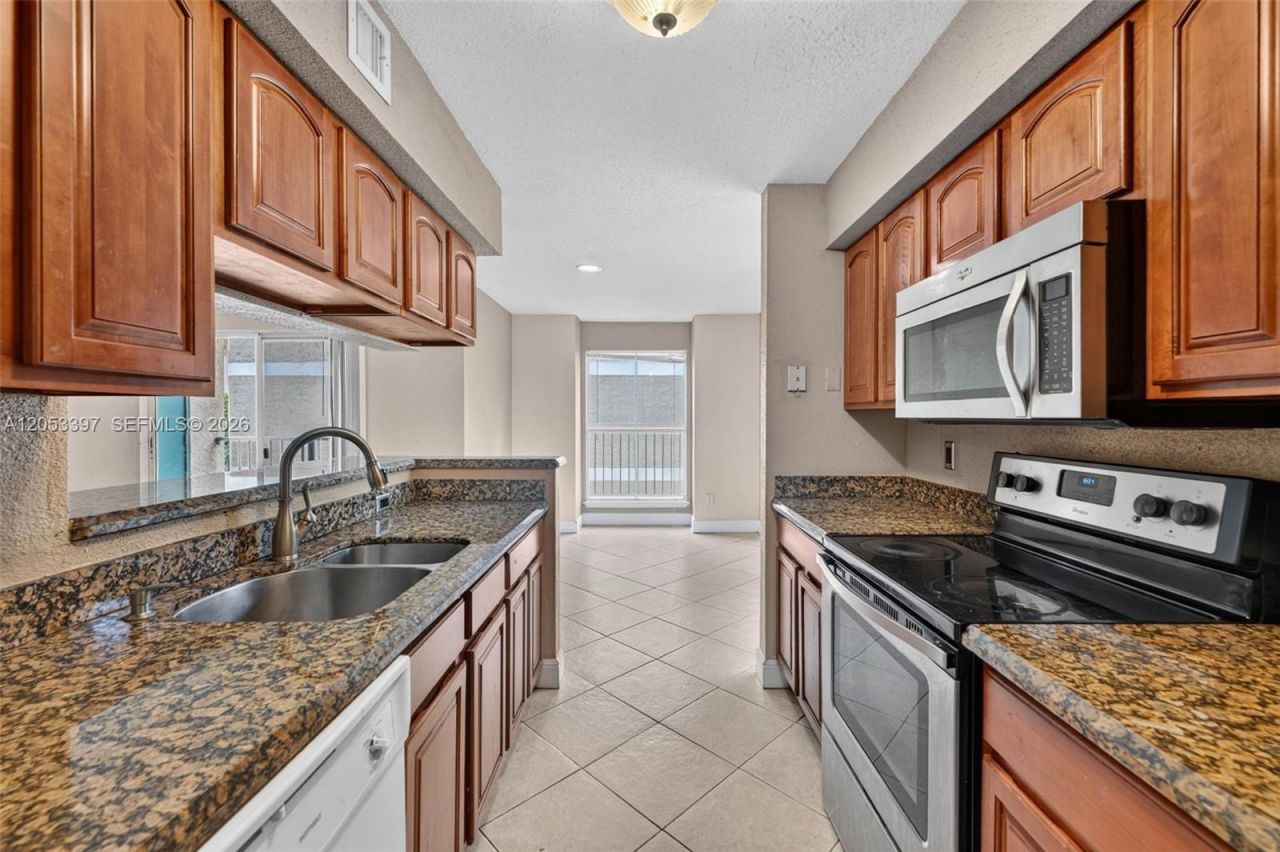 995 Riverside Dr , Unit 120, Coral Springs, FL 33071 Photo