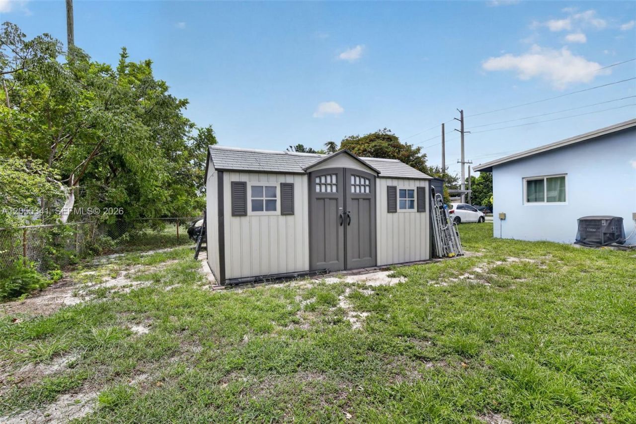 3501 SW 40th Ave , West Park, FL 33023 Photo