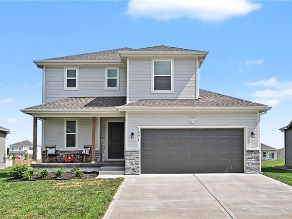 10294 Lucca Lane, Peculiar, MO 64078
