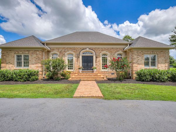 1110 Sequoya Trl , Columbia, TN 38401