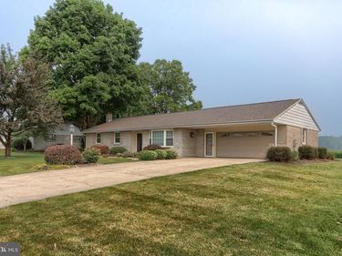 7 LANTERN AVENUE, MYERSTOWN, PA 17067