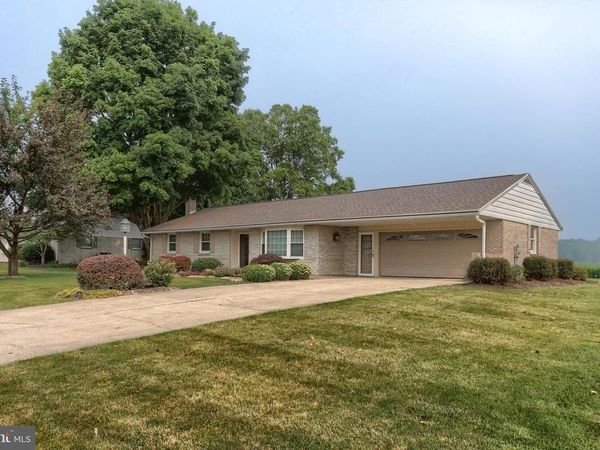 7 LANTERN AVENUE , MYERSTOWN, PA 17067