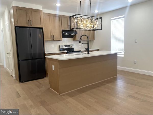 2101 S HICKS STREET , PHILADELPHIA, PA 19145