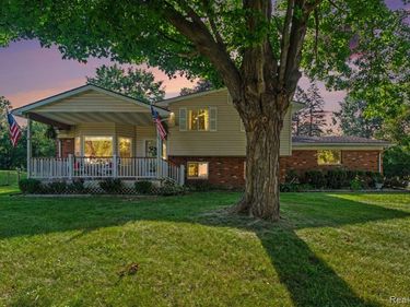 7370 Perry Lake Road, Independence Twp, MI 48348
