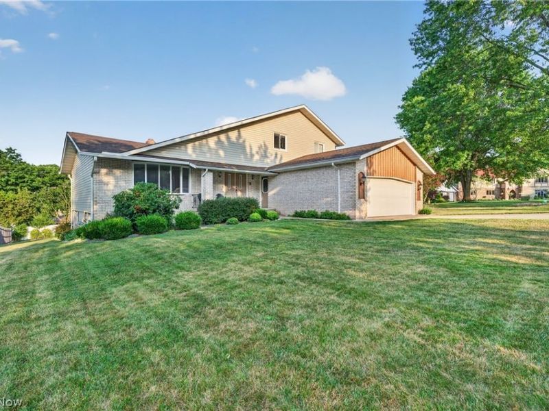 7171 Rustic Oval , Seven Hills, OH 44131 Photo 1