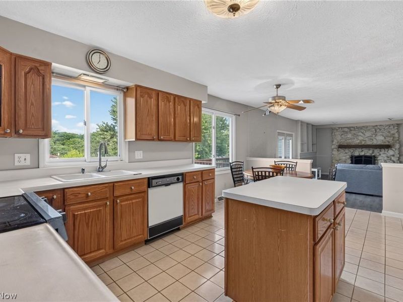 7171 Rustic Oval , Seven Hills, OH 44131 Photo 10