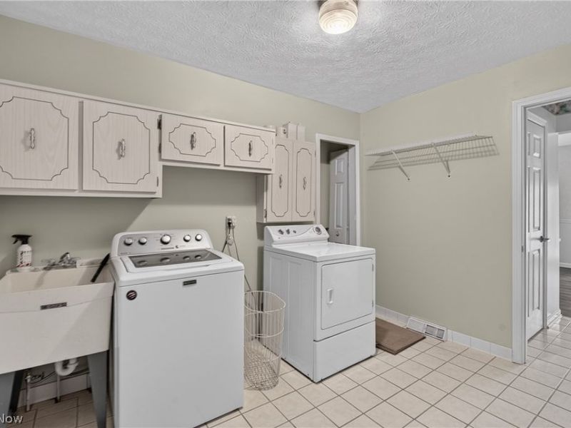 7171 Rustic Oval , Seven Hills, OH 44131 Photo 18