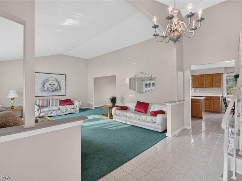 7171 Rustic Oval , Seven Hills, OH 44131 Photo 5