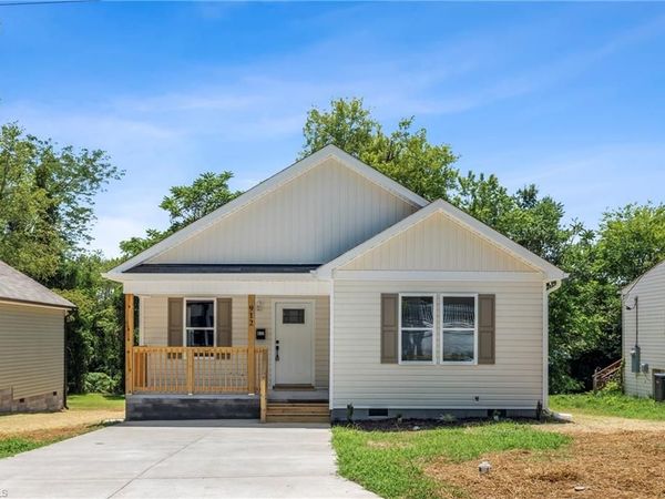 912 Roosevelt Street , Winston-Salem, NC 27105